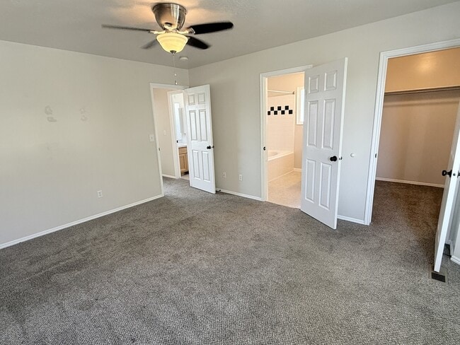 Building Photo - 2022 N 850 W