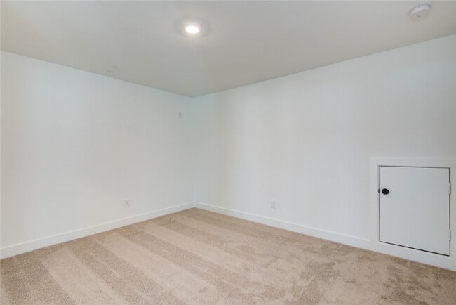 Building Photo - 21803 Fitzroy Mnr Ln