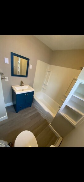 Building Photo - 115 Reynolds St