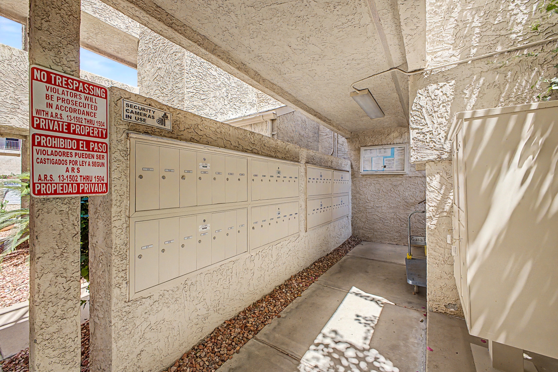 Building Photo - 7474 E Earll Dr
