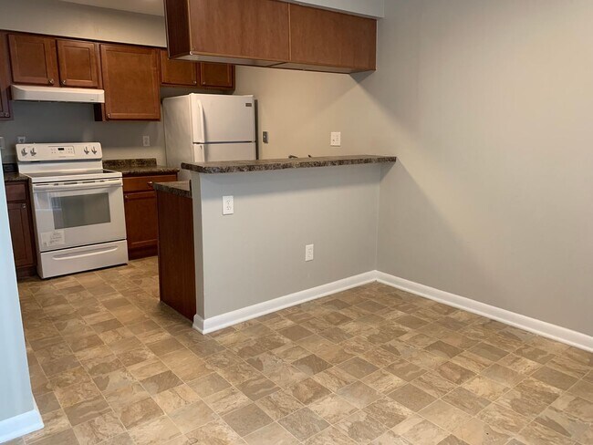 Building Photo - 4416