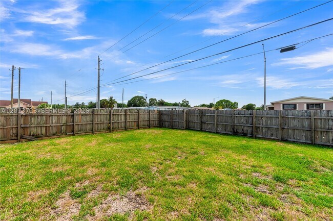 Building Photo - 3632 NW 194th St