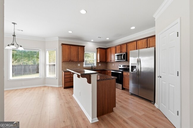 Building Photo - 715 Arbor Cove