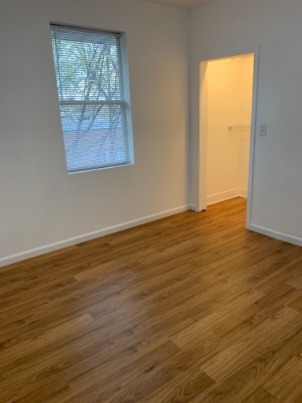 Building Photo - 414 8th St