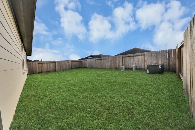 Building Photo - 31426 Shawn Ridge Ln