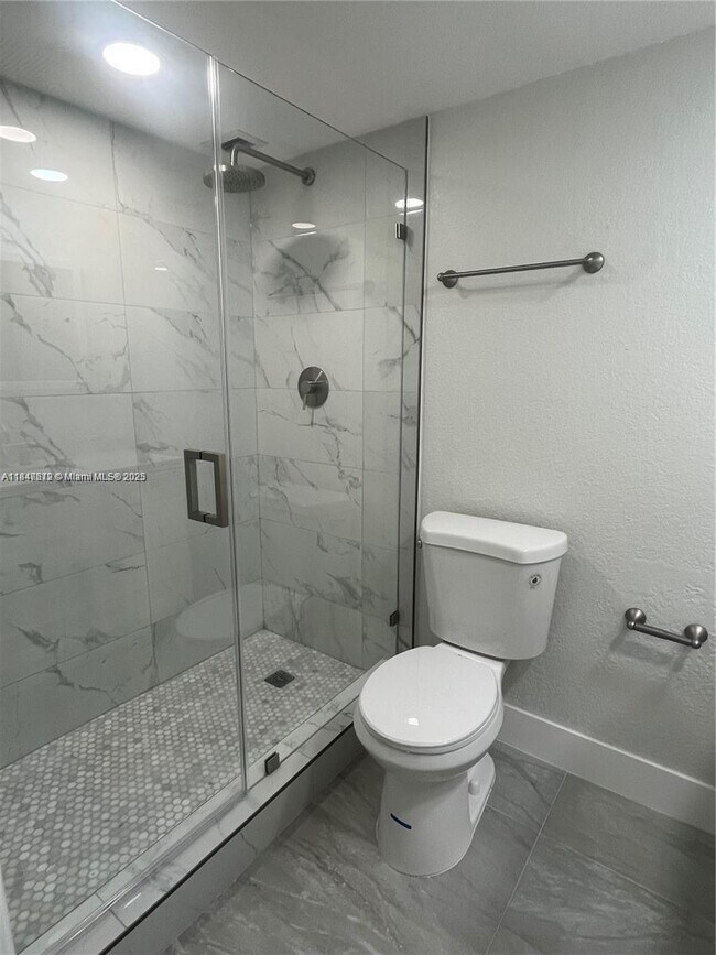 Building Photo - 2651 S Course Dr