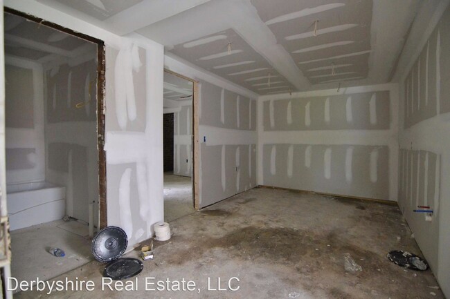 Building Photo - 2209 Rivermont Ave