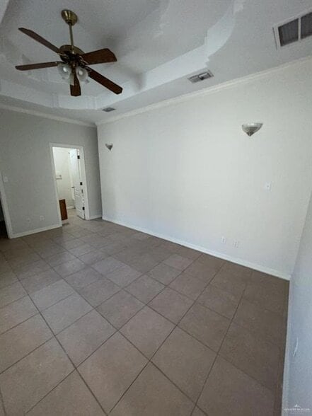 Building Photo - 618 DFW Dr