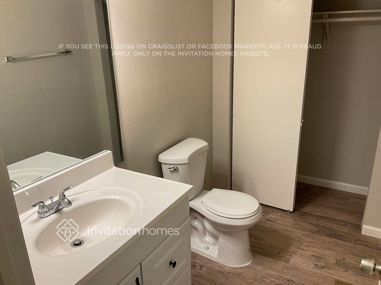 Building Photo - 8474 Tanglewood St