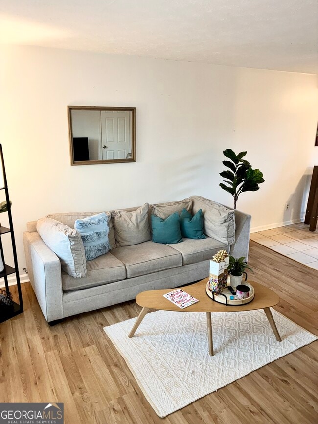 Building Photo - 1859 Williams Ave