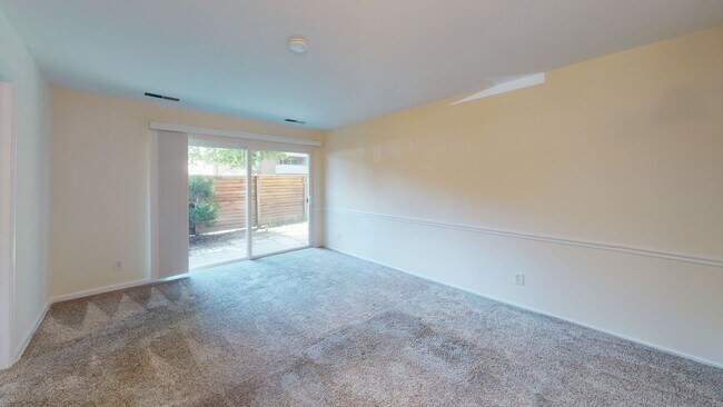 Building Photo - 19437 Brassie Pl