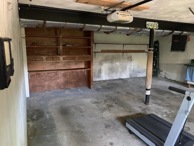 Building Photo - 3137 Belmont Ave