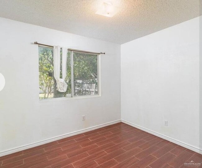 Building Photo - 337 Roundup Cir