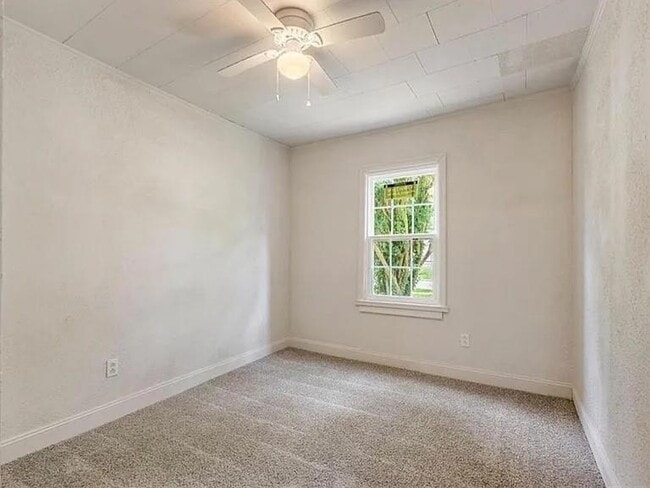 Building Photo - 2869 Ralston Rd