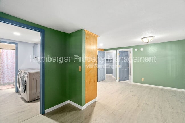 Building Photo - 10914 E 10th Ave