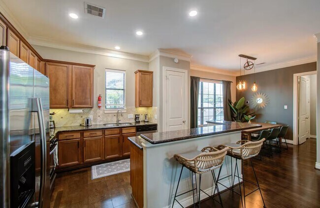 Building Photo - 4001 Dallas St