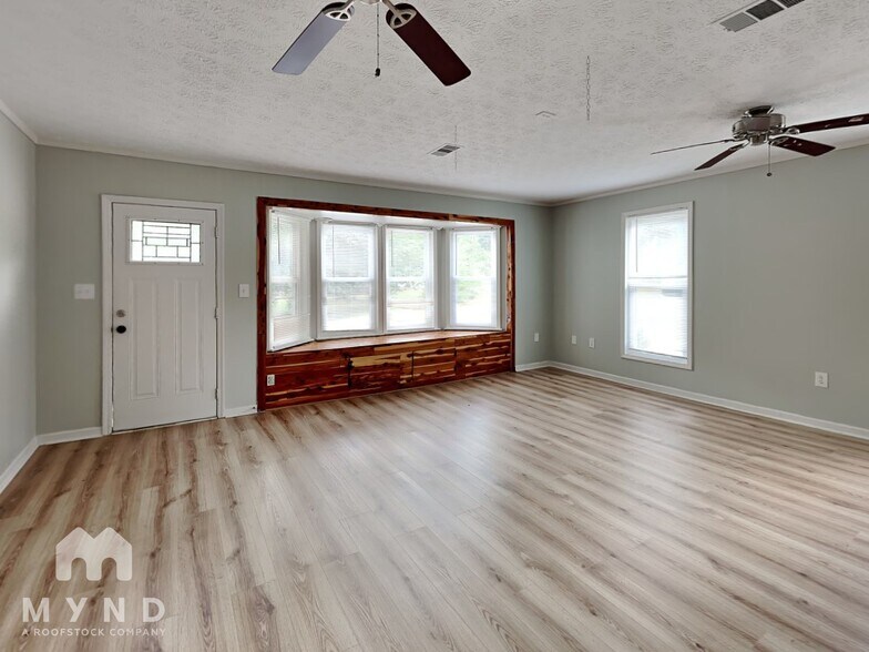 Building Photo - 125 Beaver Creek Ln