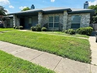 Building Photo - 2305 Dalewood Ln