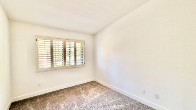 Building Photo - Beautifully Updated & Remodeled Townhome on the Pala Mesa Golf Course in Fallbrook!