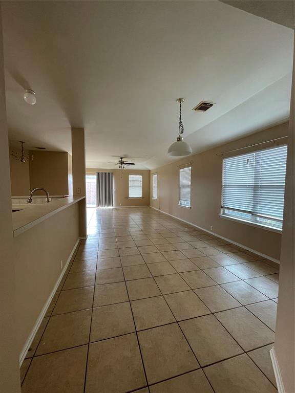 Building Photo - 14805 Lantern Dr