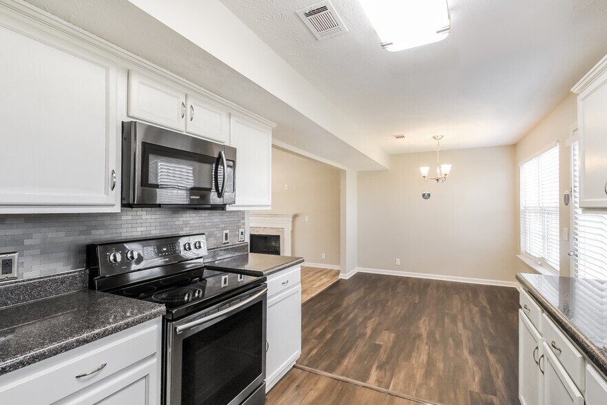 Building Photo - 809 Winchester Cl