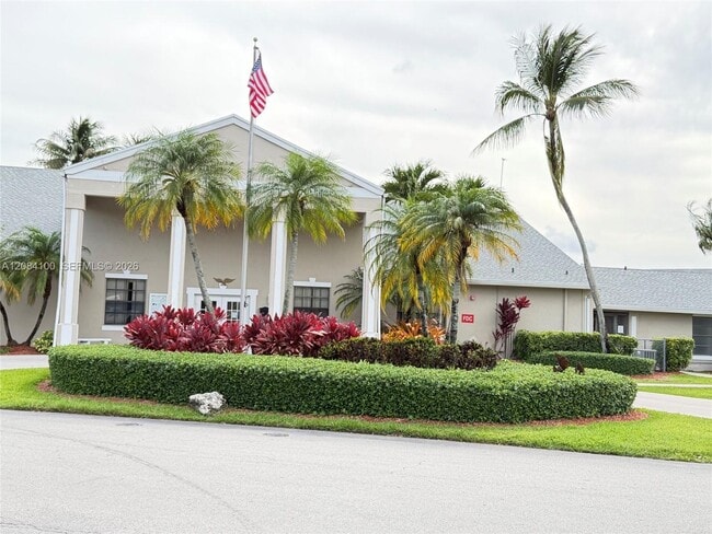 Building Photo - 1022 Adams Ave