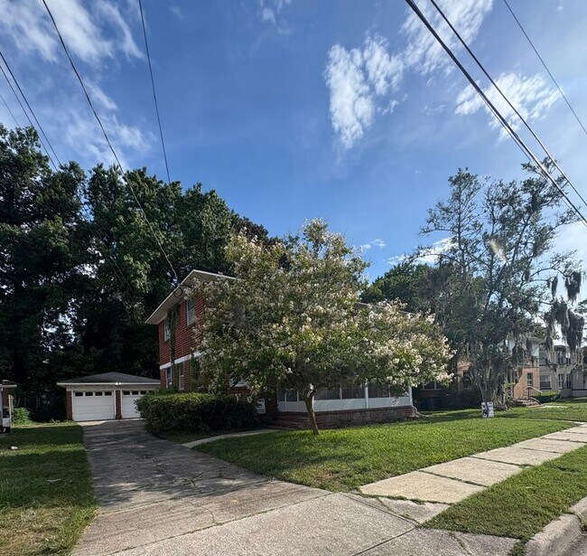 Building Photo - 3152 Belden Cir