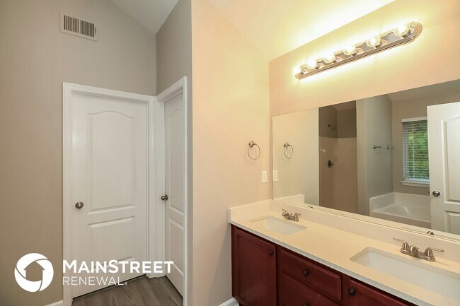 Building Photo - 7826 Bell Tower Ln