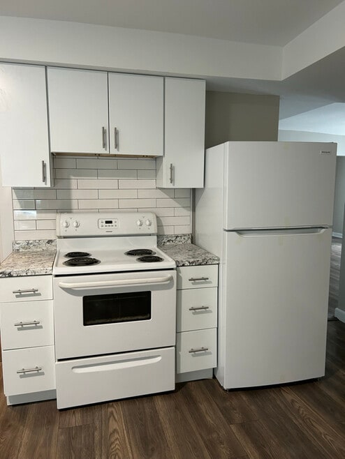 Building Photo - 3 Britton Ave