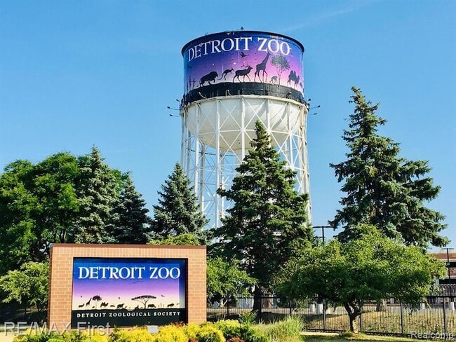 Building Photo - 118 Potter Ave