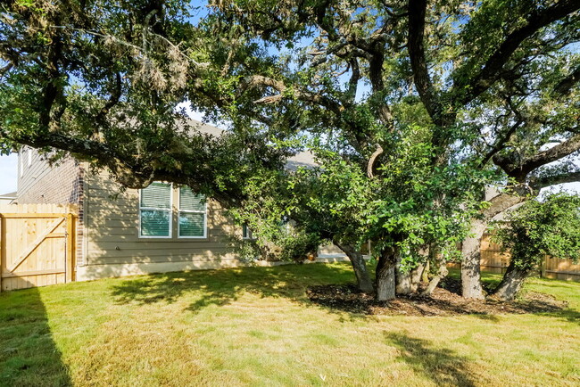 Building Photo - 15115 Nettleton Ml