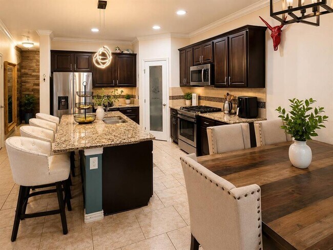 Building Photo - 313 Briar Park Dr