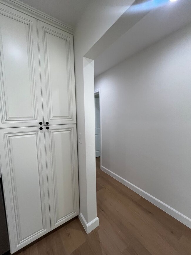 Building Photo - For Rent – Newly Remodeled 3 Bed / 2 Bath ...