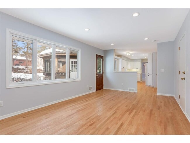 Building Photo - 8324 29th Ave N