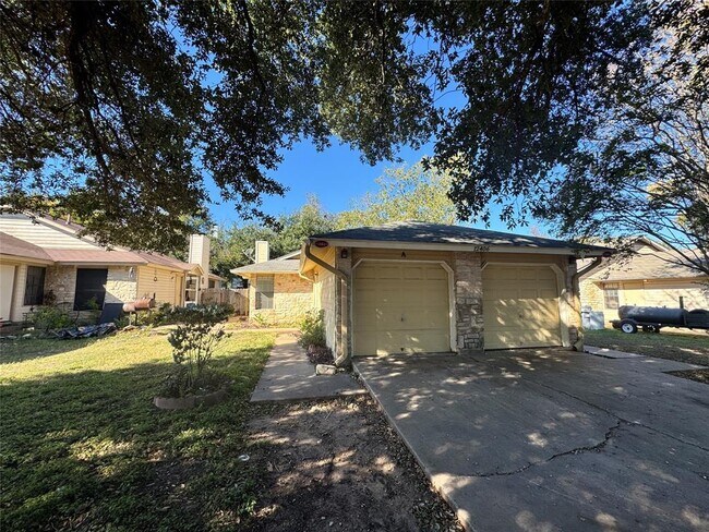 Building Photo - 12406 Deer Falls Dr