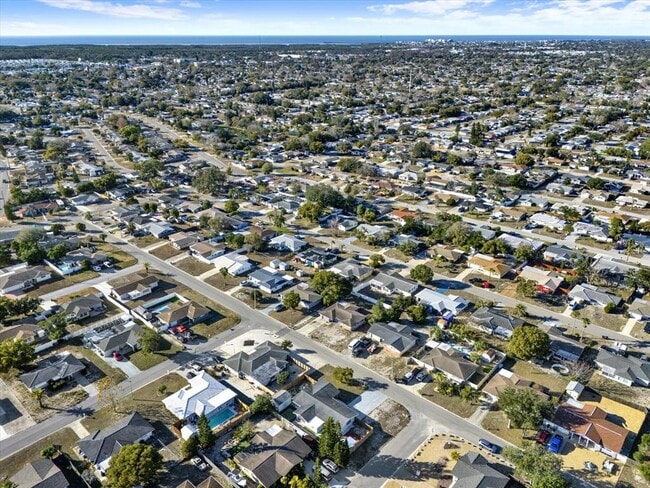 Building Photo - 7902 Canna Dr