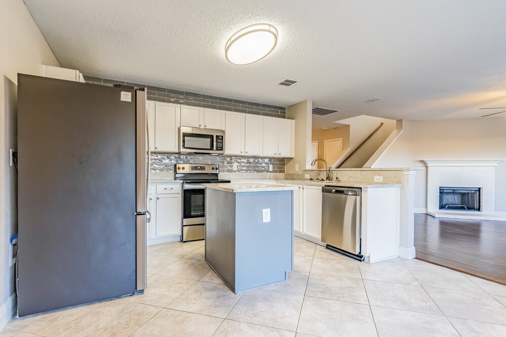 Building Photo - 813 Post Oak Trail