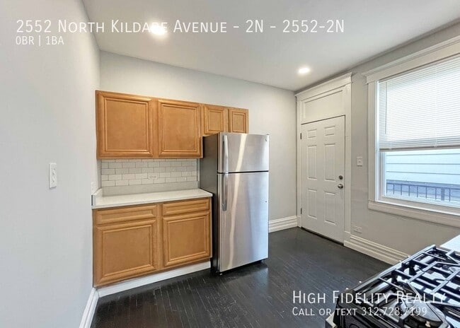 Building Photo - 2552 N Kildare Ave