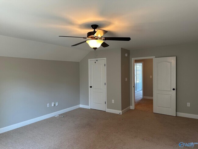 Building Photo - 110 Chelsea Park Row