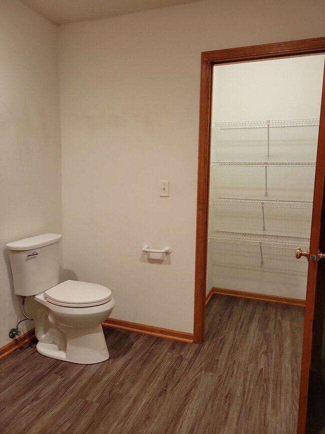 Building Photo - 2209 Cattail Way