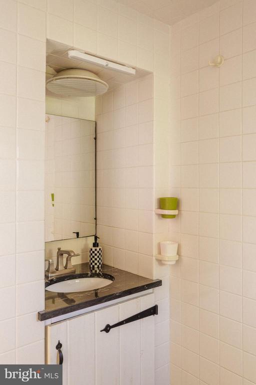 Building Photo - 2943 Windy Bush Rd