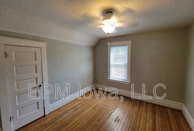 Building Photo - 511 S Frederick Ave