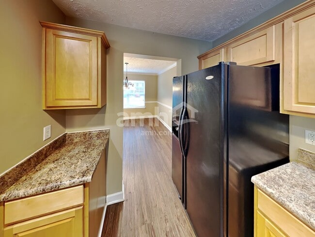 Building Photo - 3404 Bent Wood Cv