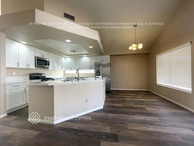 Building Photo - 2806 Via Bel Mondo St