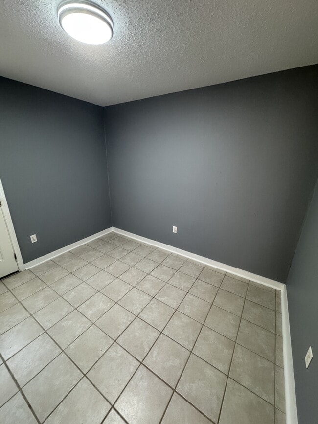 Building Photo - 10604 Sharp Blvd