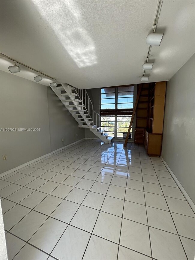 Building Photo - 234 Antiquera Ave