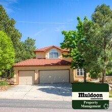 Building Photo - *COMING SOON* 5 Bedroom Broadmoor Beauty A...