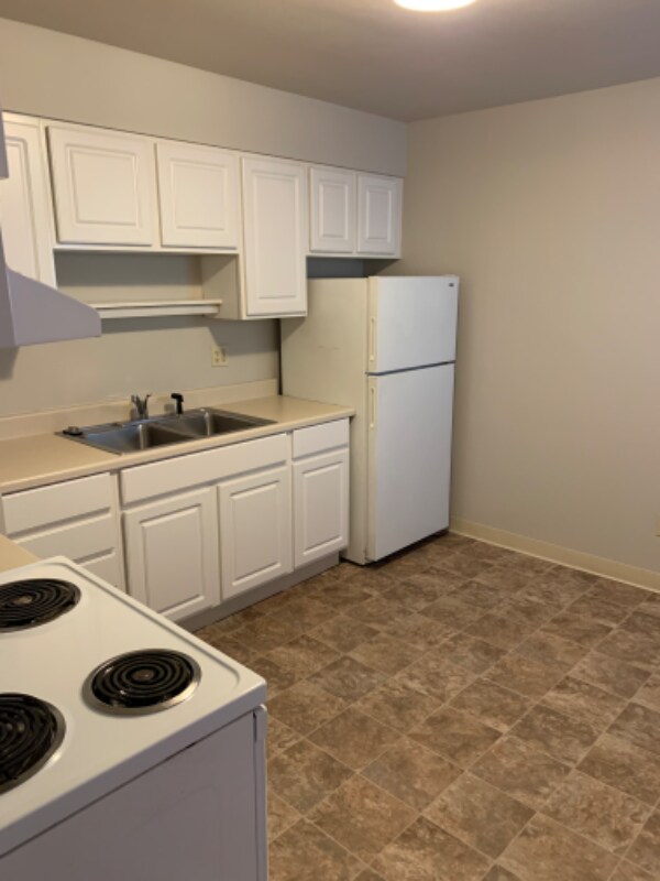 Building Photo - 1106 Sells Ave