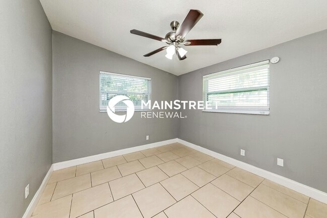 Building Photo - 3 Bedroom Pet-Friendly Home in Bradenton, ...