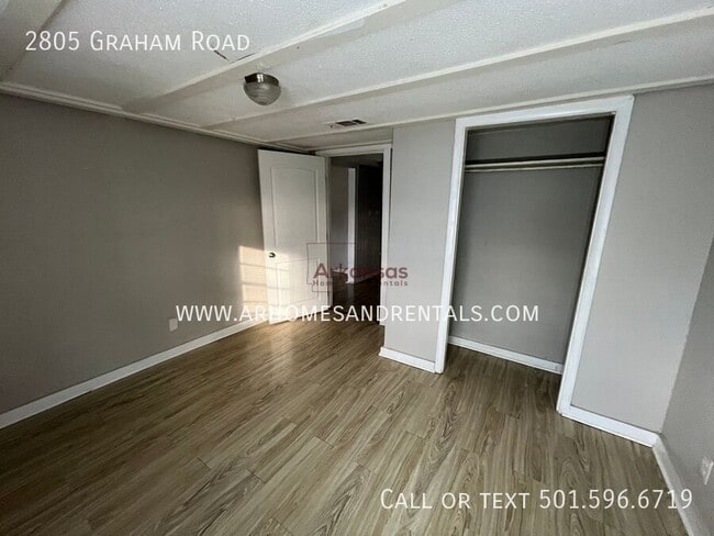 Building Photo - 2805 Graham Rd